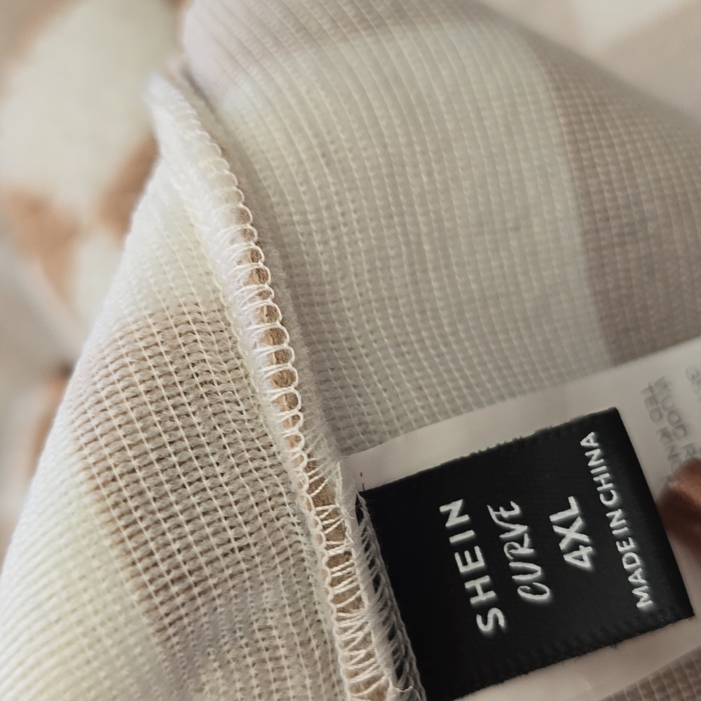 Checkered Fleece Vest in Brown and White Sz 4xl - Picture 5 of 5